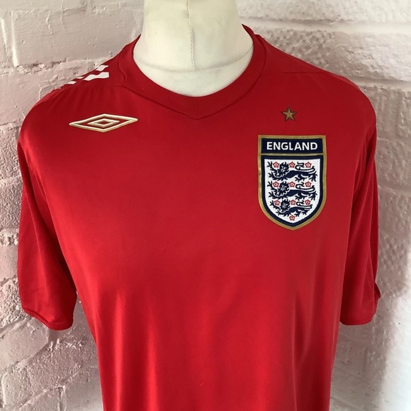 Retro Umbro 2006 England Away Shirt - Size L - Red - P2P 22” Immaculate Cond - Picture 3 of 8